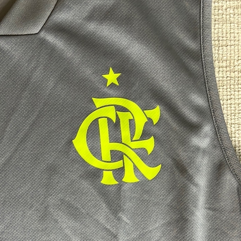 ⭐️ CR Flamengo football club sleeveless tshirt- size small - Picture 2 of 7